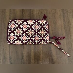 Vera Bradley Wristlet NWOT